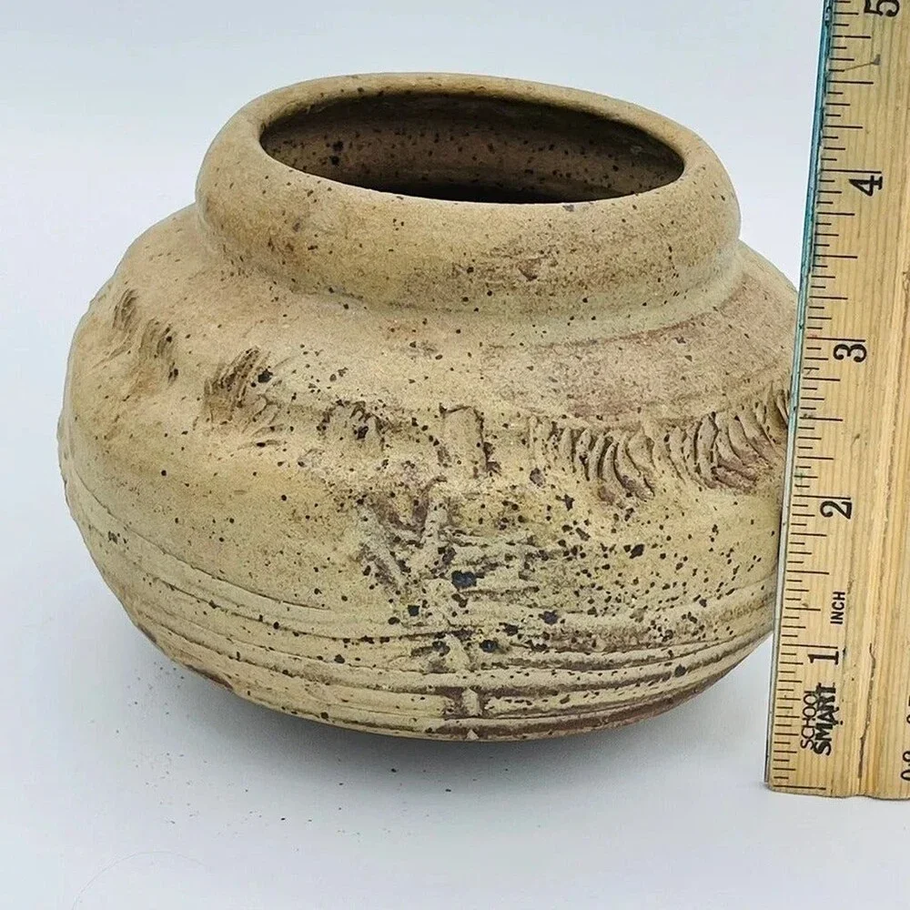 Hand made Art Pottery Scratch Marks Decorative Pot Planter signed Alonso